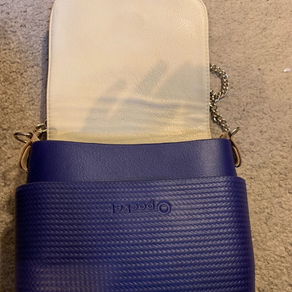 Purse - Picture 2 of 4